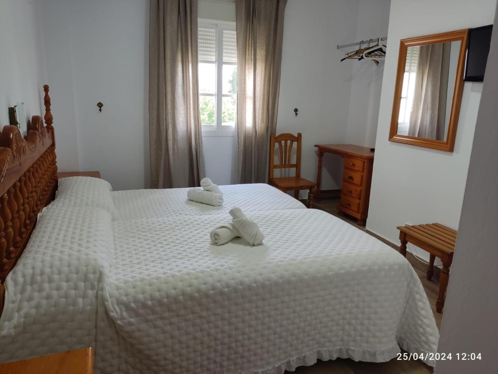 Hostal Quinto Pino Chipiona Exterior photo