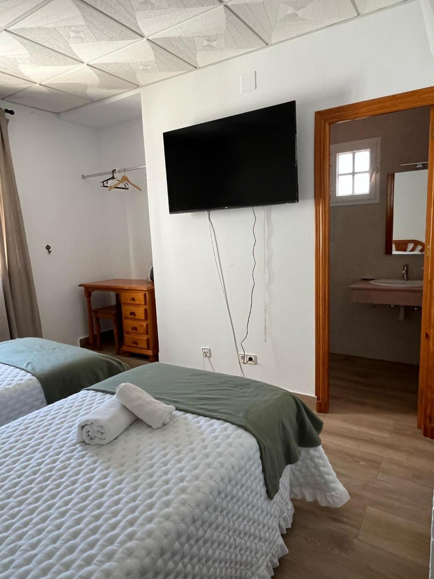 Hostal Quinto Pino Chipiona Exterior photo