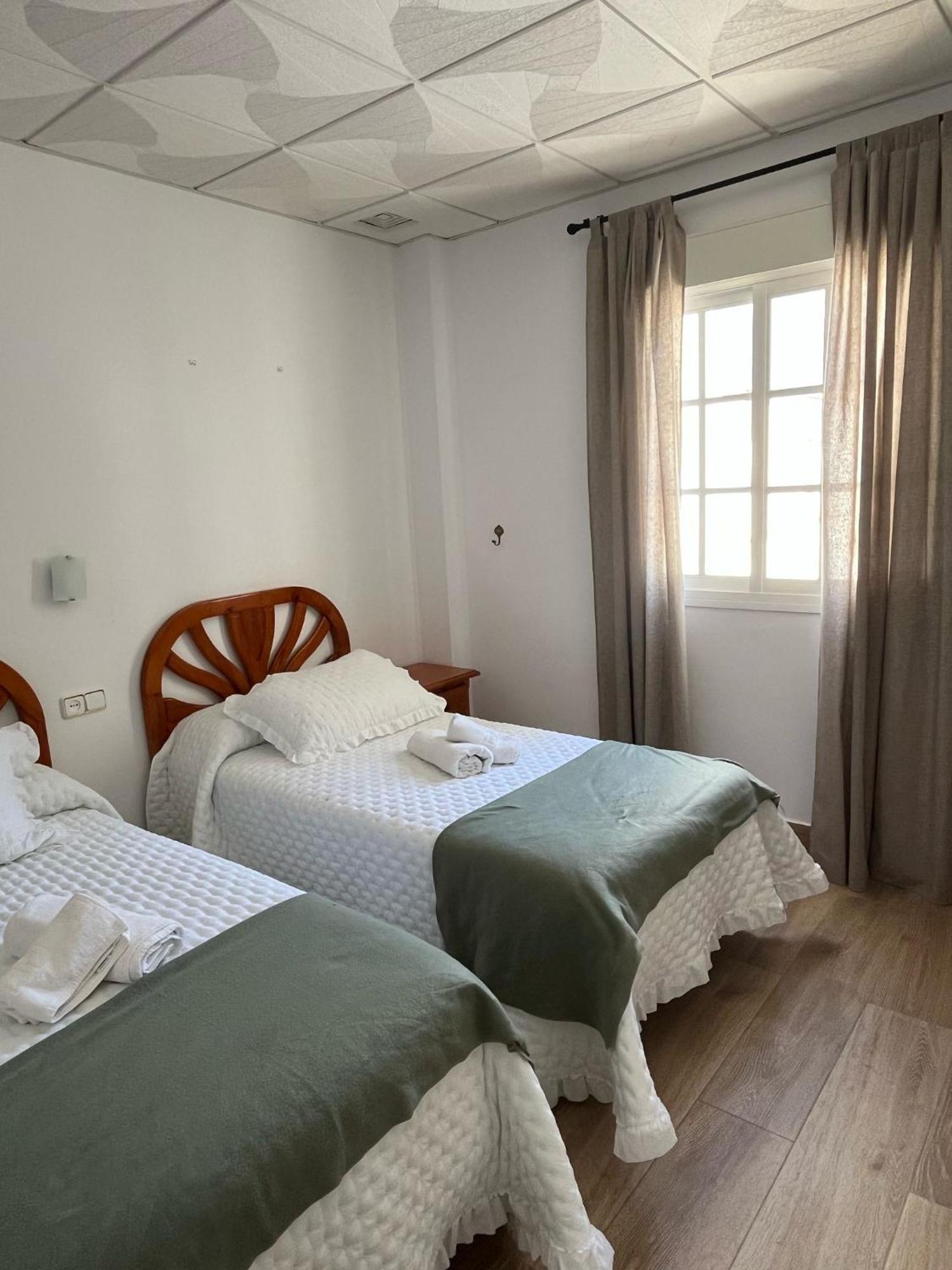 Hostal Quinto Pino Chipiona Exterior photo