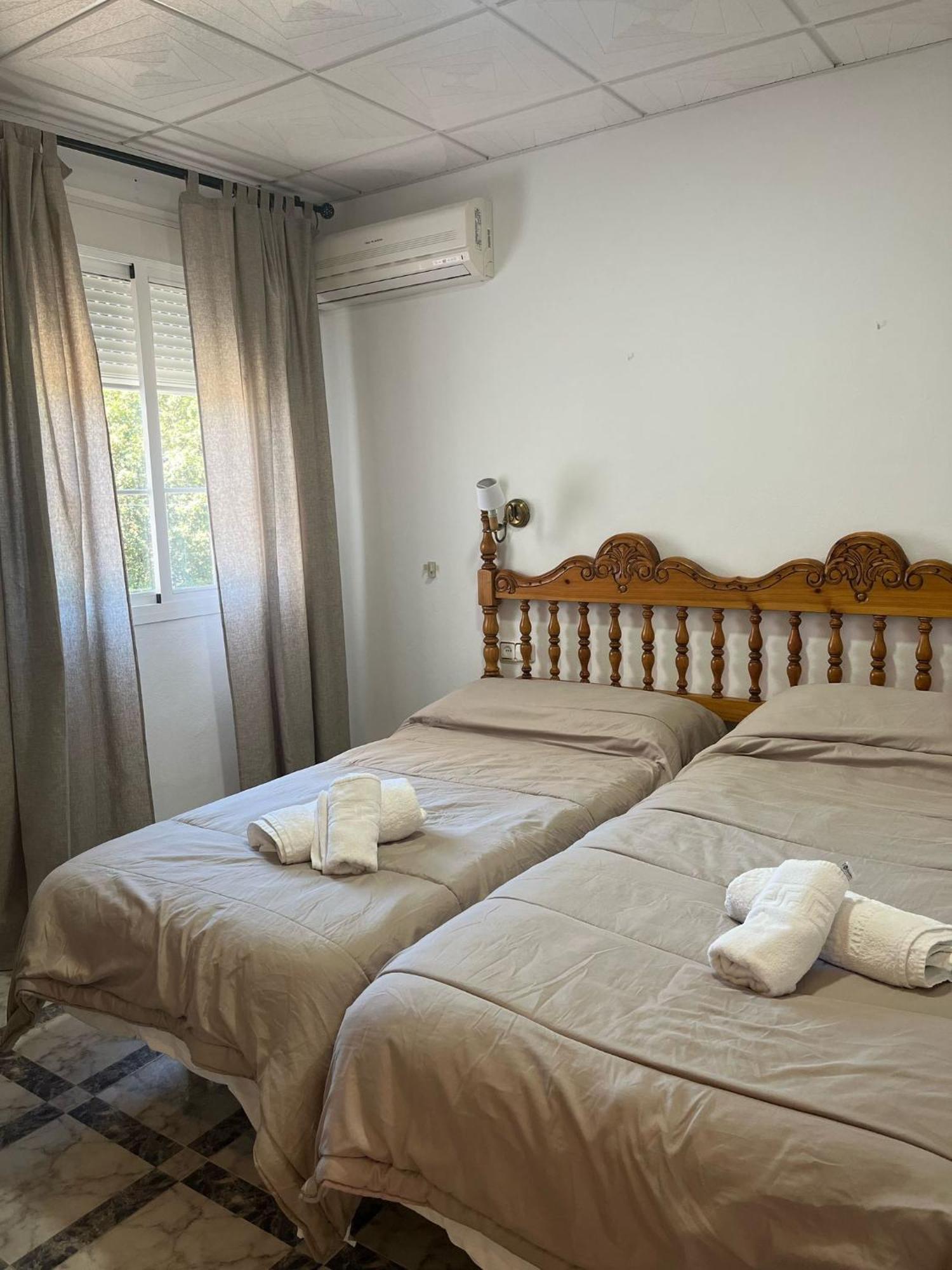 Hostal Quinto Pino Chipiona Exterior photo
